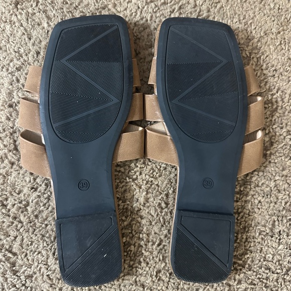 SHEIN Taupe Sandals - Picture 3 of 3